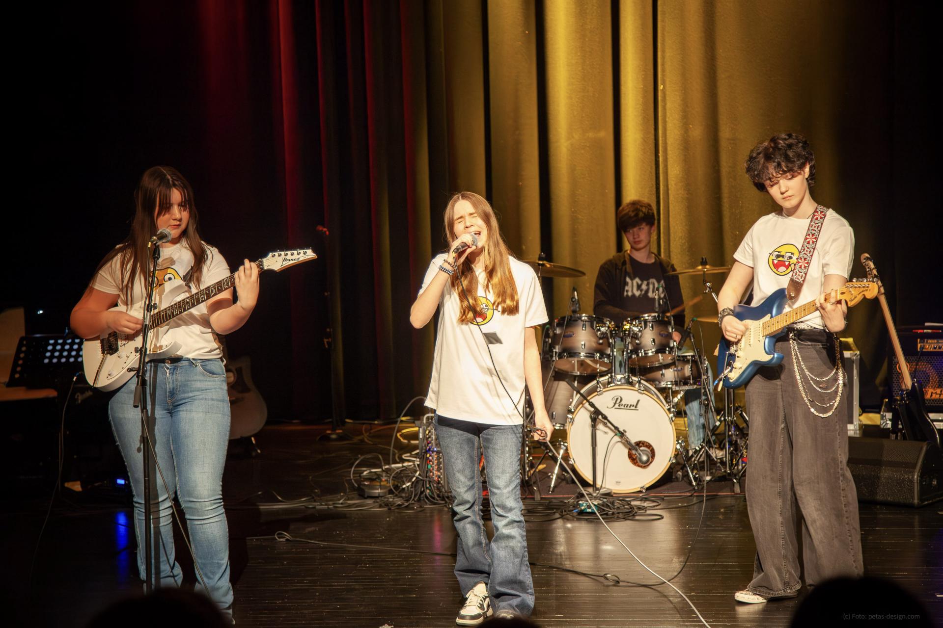 Bandet Problemungene med låta «Problems». Foto: Peter Krüger