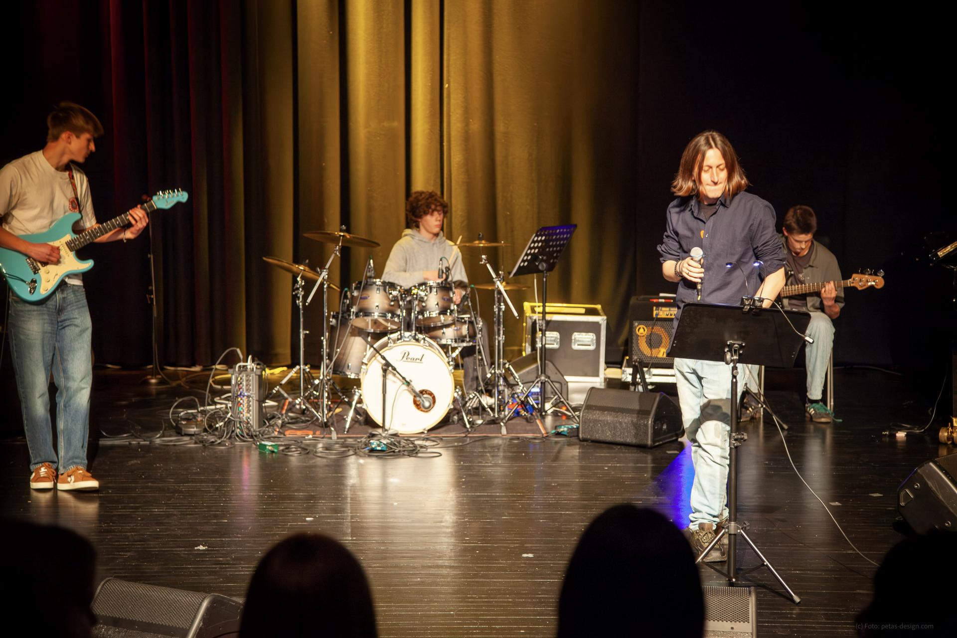 Bandet Vitamin C med Red Hot Chilli-klassikeren «I could have lied”. Foto: Peter Krüger